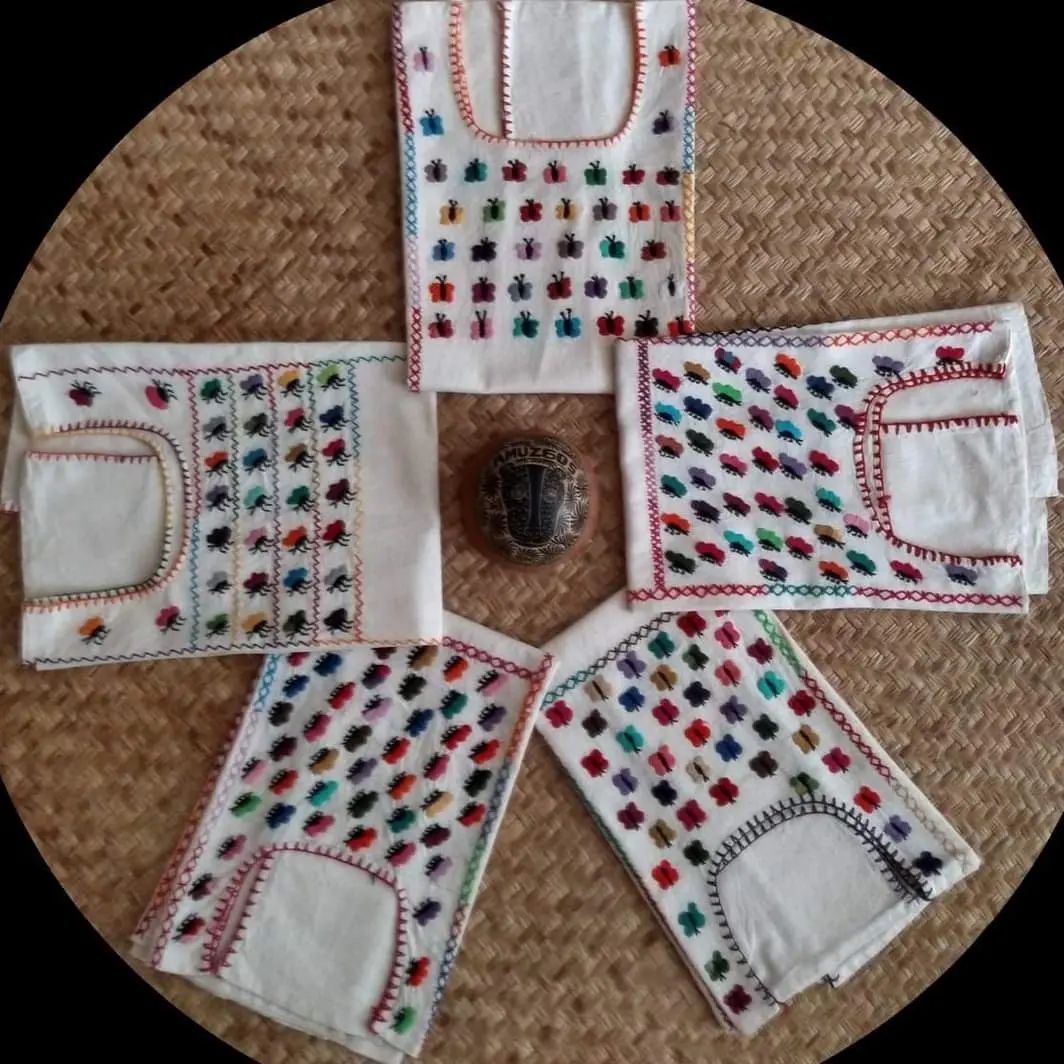 Vestimenta típica de México hecha a mano