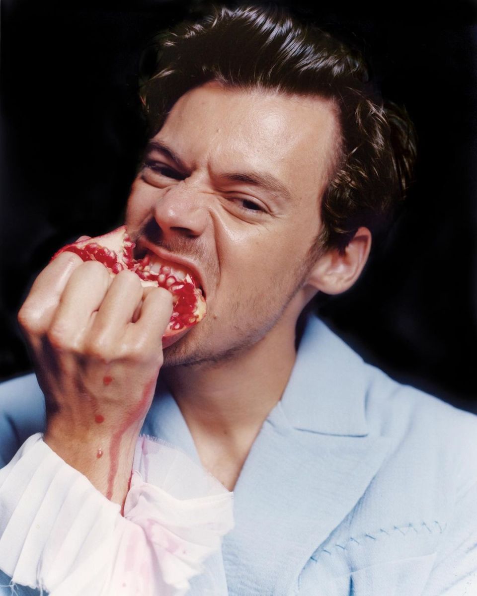 Harry Styles lanzará el perfume que promete girar cabezas por la calle