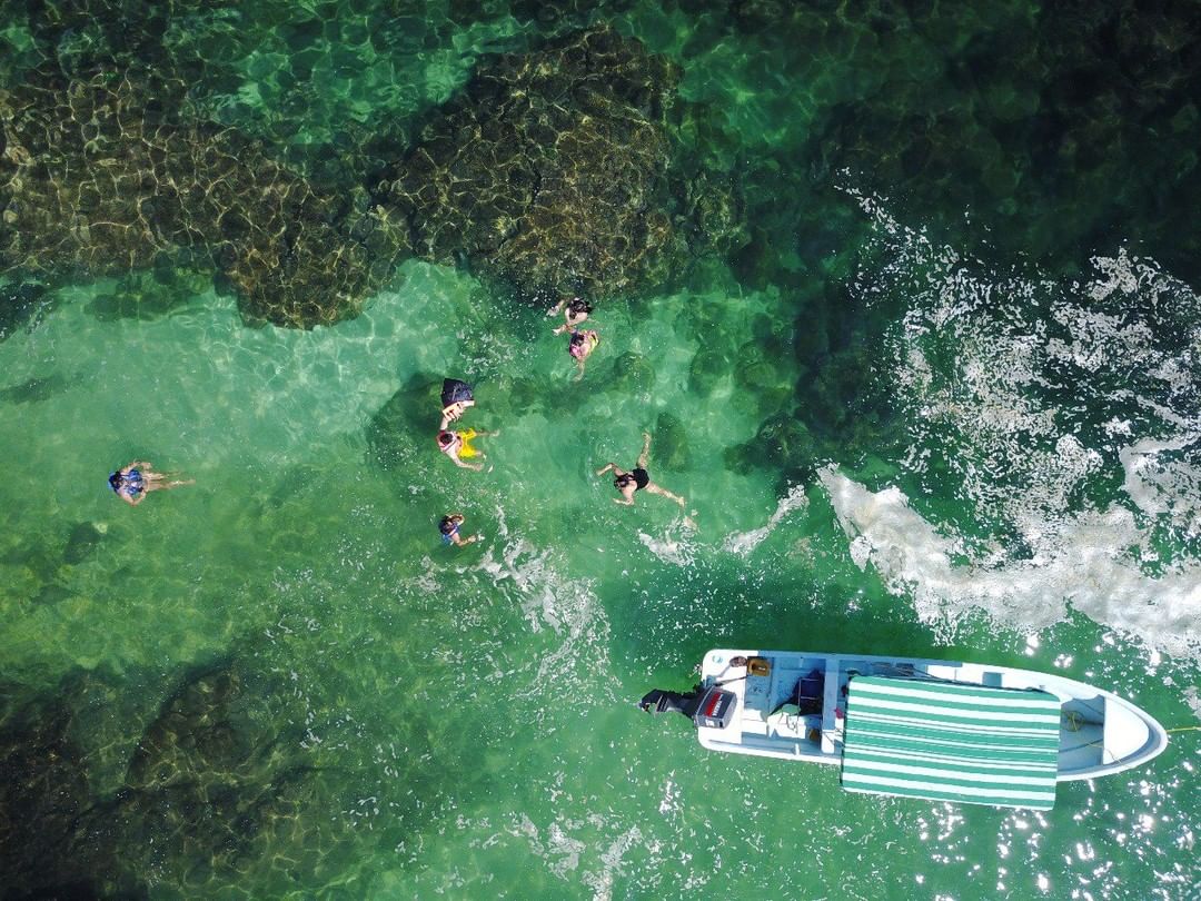 Es momento de hablar de la playa en Oaxaca con aguas tan turquesa que parecen artificiales