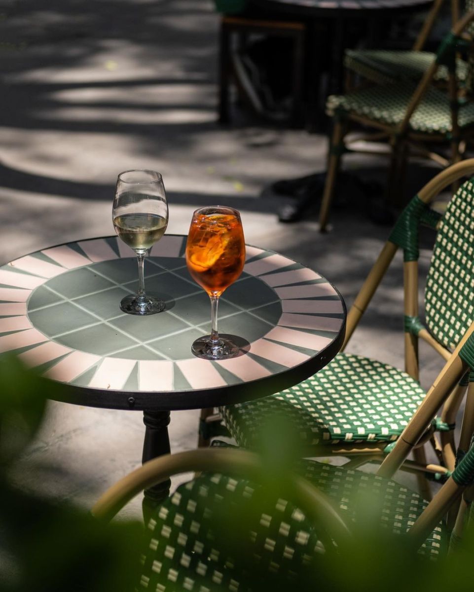 Melina, el nuevo hotspot en la Juárez (ideal para ir a comer y tomar vino)