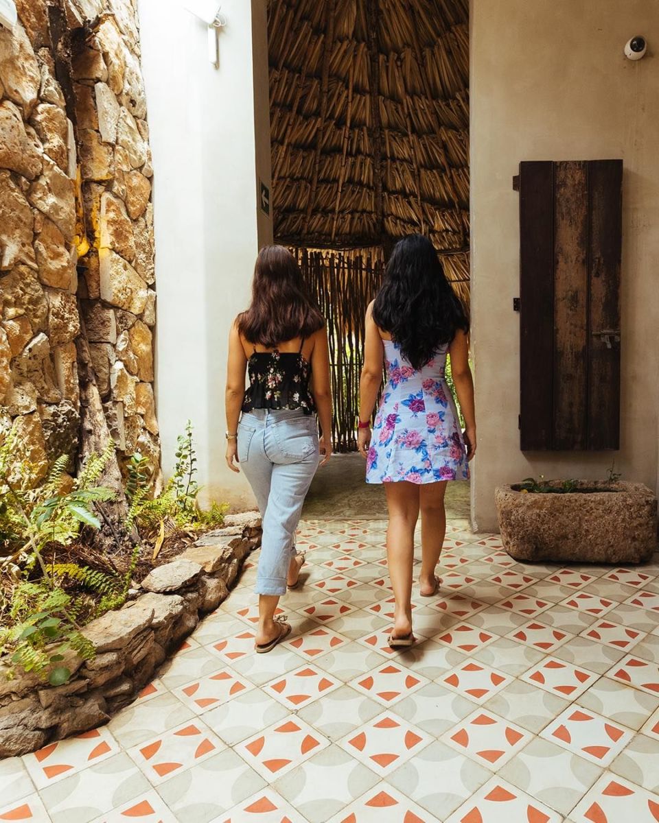 El restaurante en Mérida que tiene una pequeña aldea maya oculta en su parte trasera