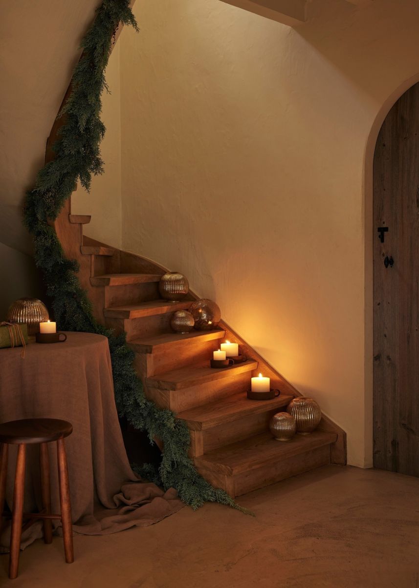 Estas velas aromáticas hacen que tu casa huela a Navidad (y le dan un toque cálido)