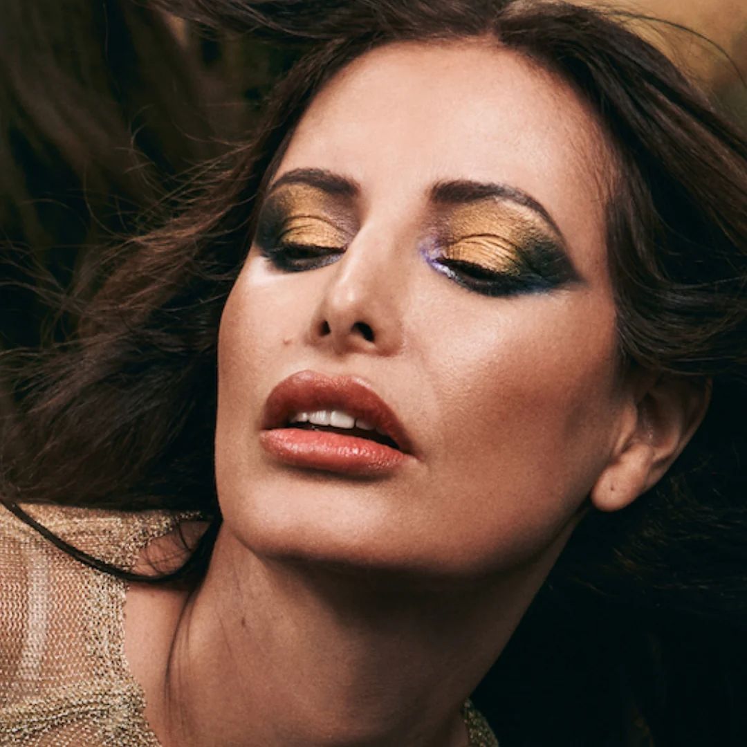 AORA: el maquillaje mexicano de gran calidad para crear el look metálico perfecto