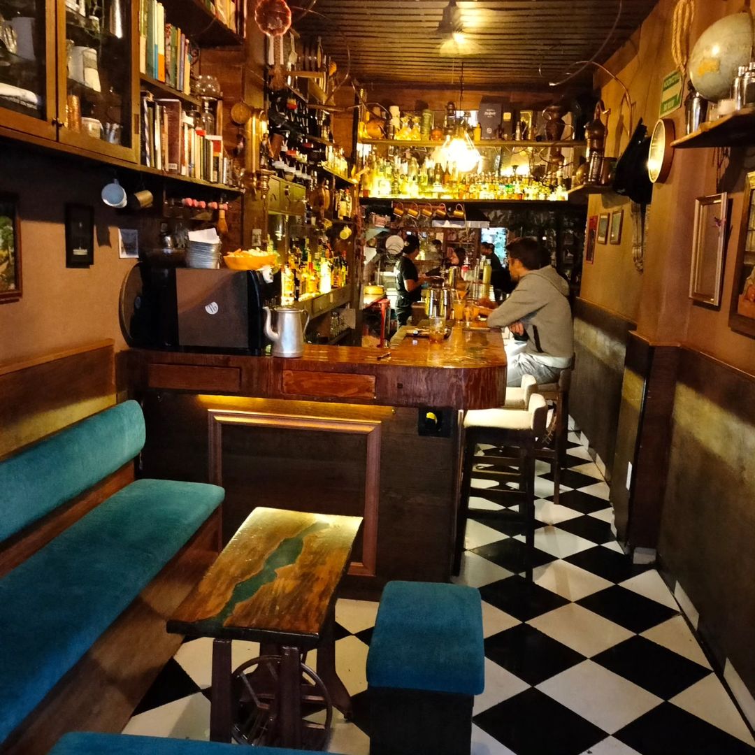 coctelería clásica y de autor