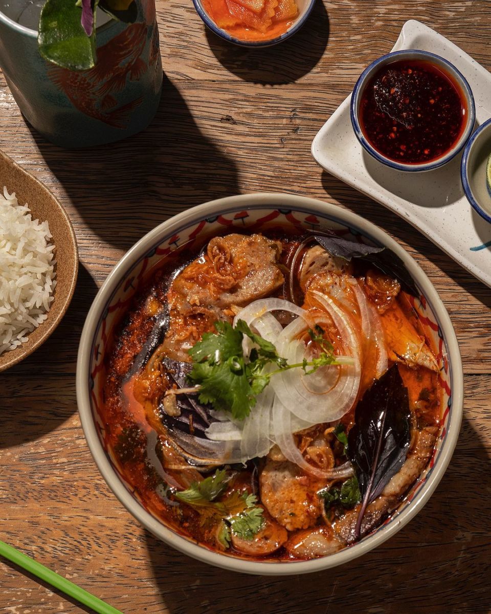 Sopa tradicional tailandesa