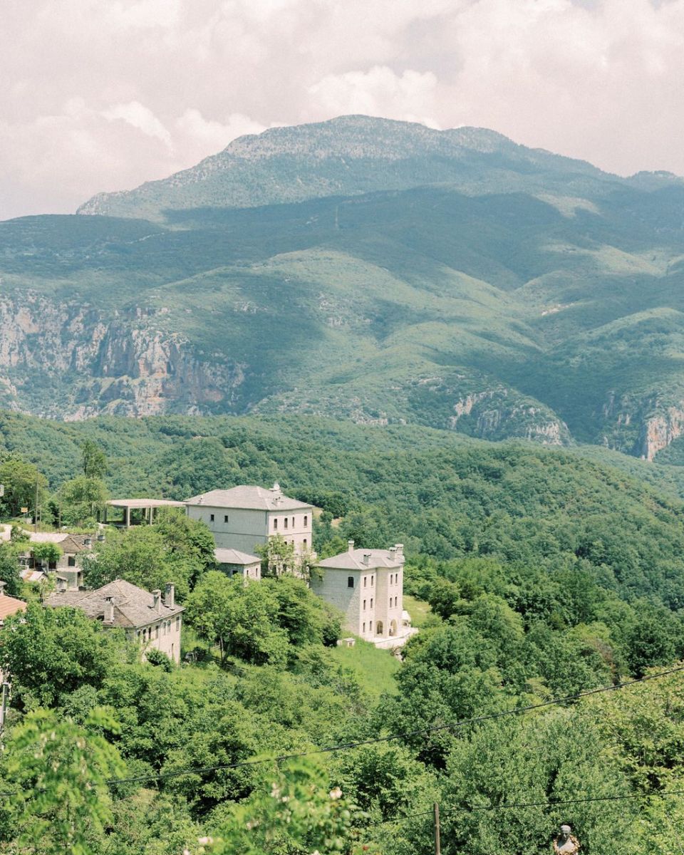 La región de Zagori fue nombrada Patrimonio de la Humanidad, y este es el mejor hotel para conocerla