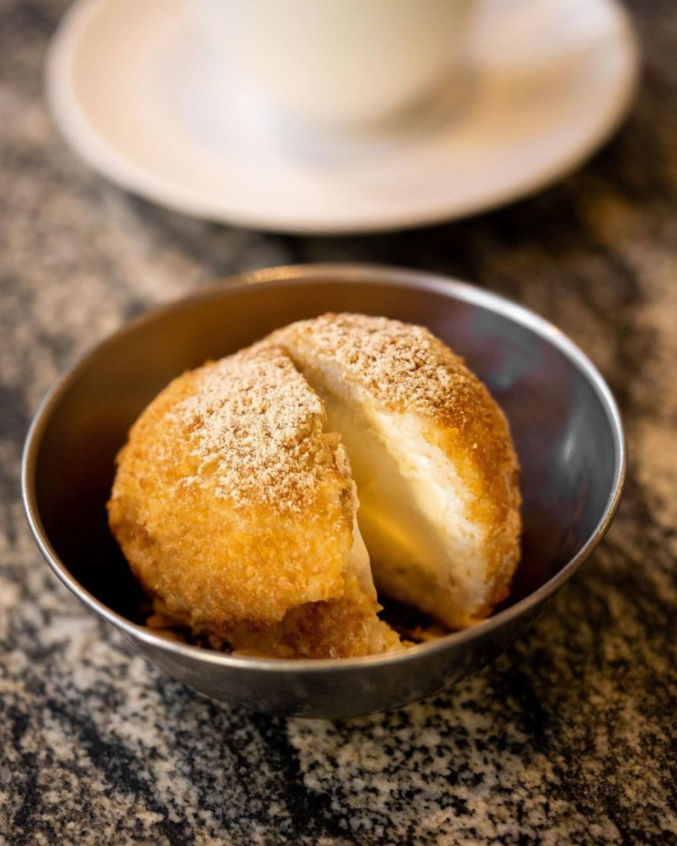 Helado frito
