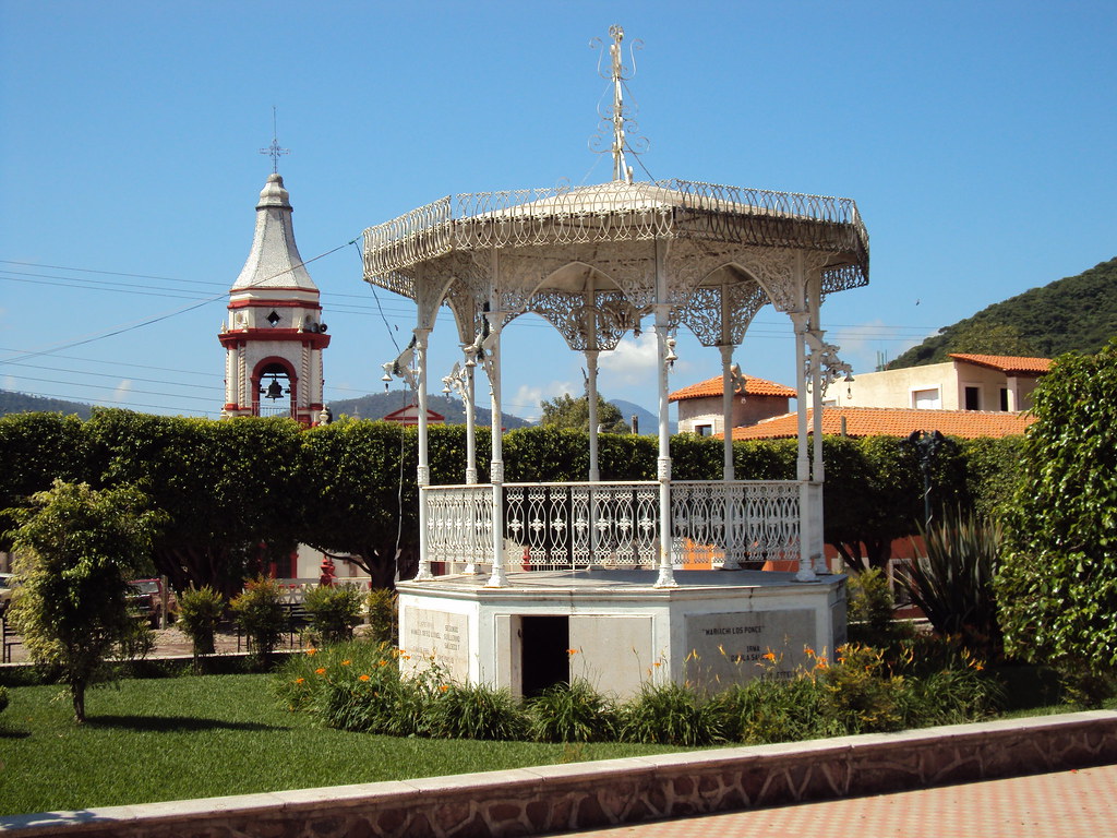 Kiosco del pueblo de Yerbabuena, Jalisco