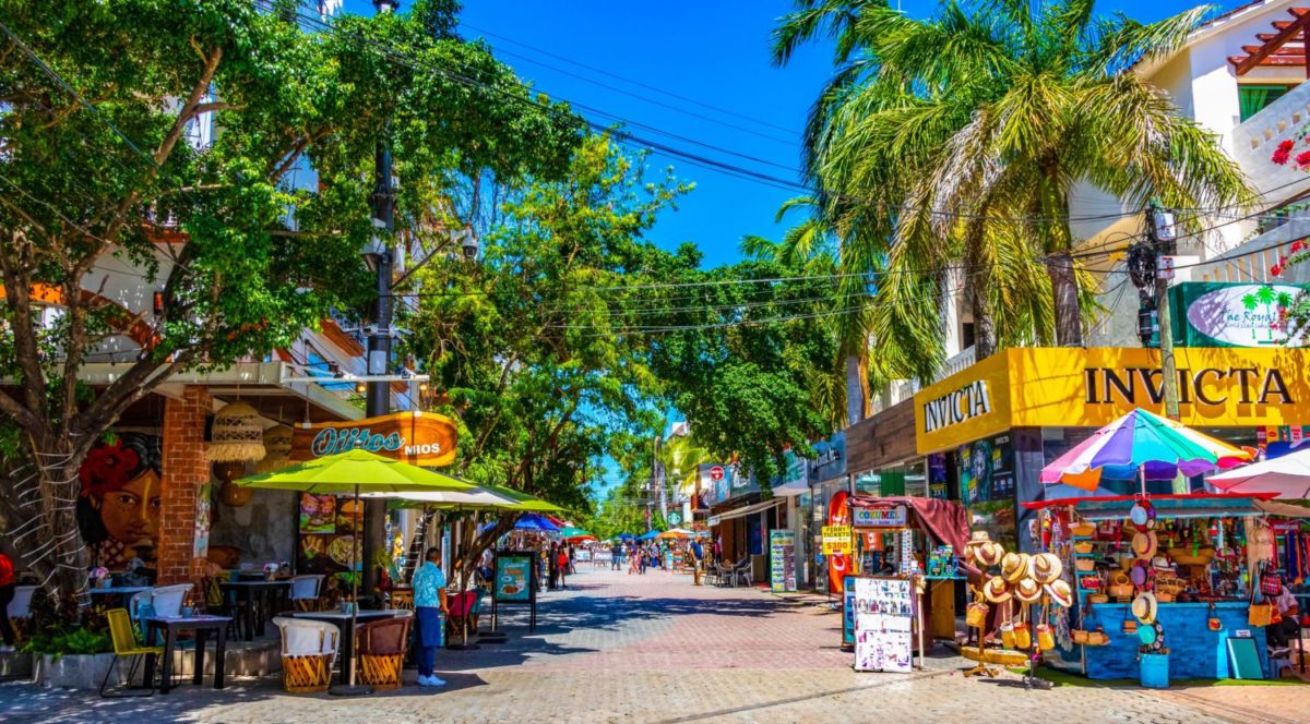 La Quinta Avenida, Playa del Carmen