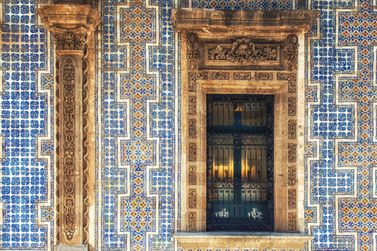Ventana de la Casa de los Azulejos