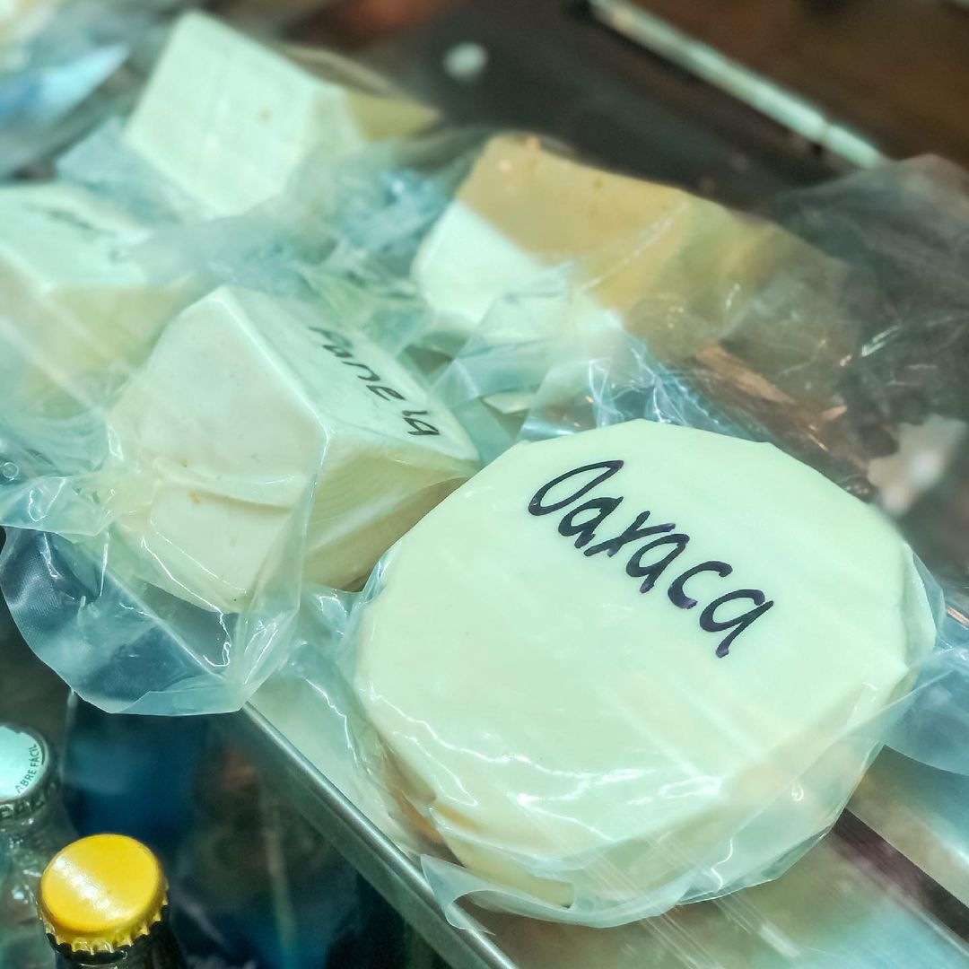 spots para comprar queso Oaxaca 