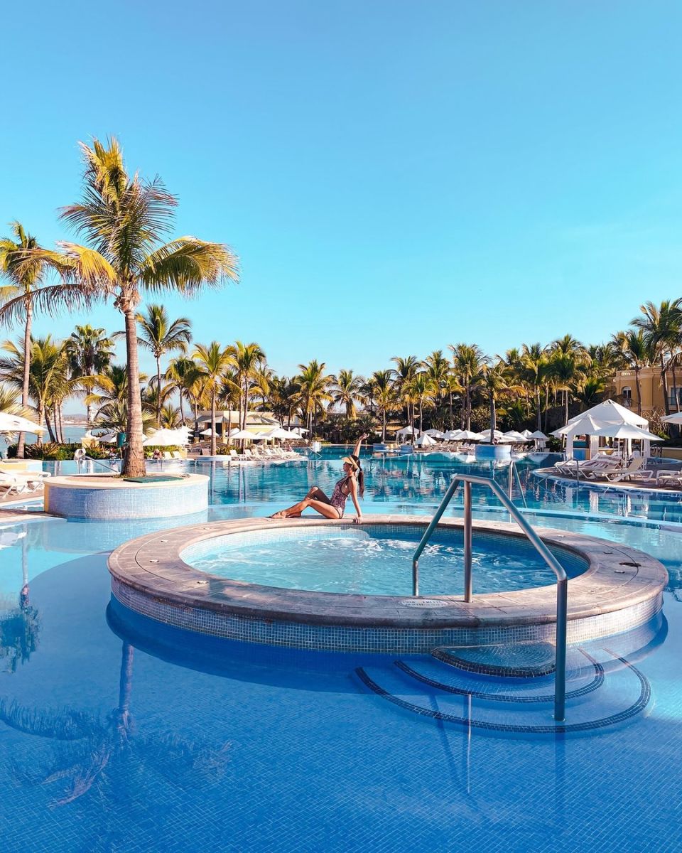 hoteles de lujo mazatlán