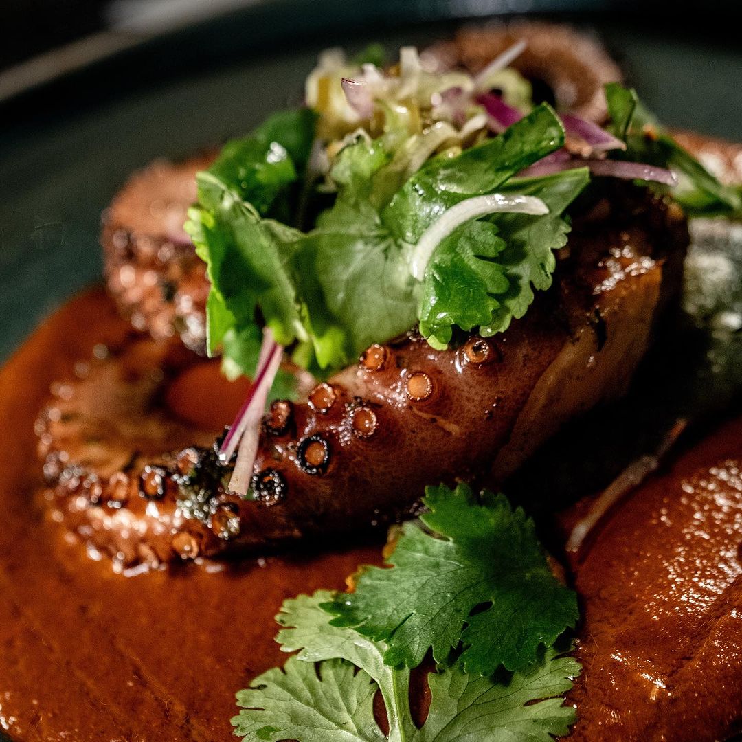 Faustine: el restaurante de mariscos en Tijuana donde probarás el pulpo más ‘deli’ y otros platillos de mar