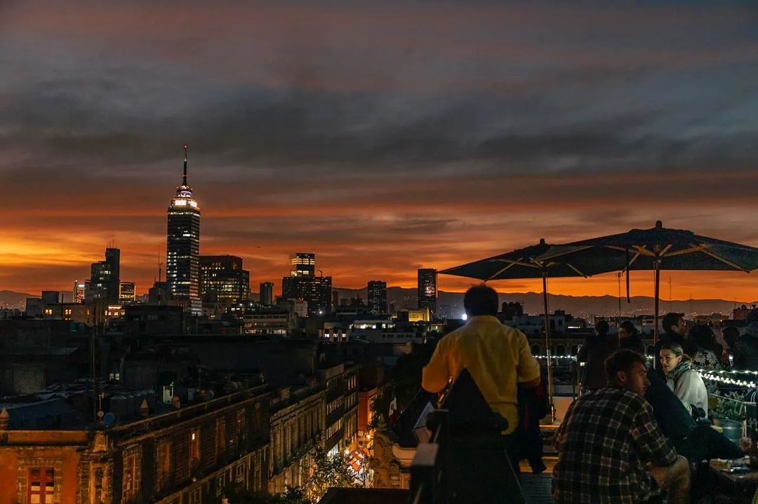 7 lugares en la CDMX para amantes del ‘terraceo’ nocturno (ambiente, mixología y buena botana)