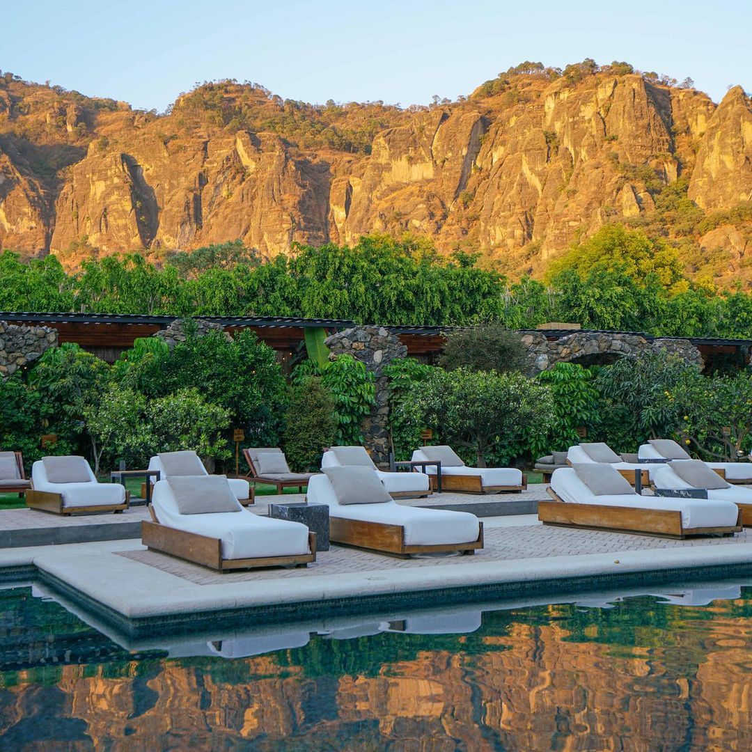 piscinas en medio de la naturaleza