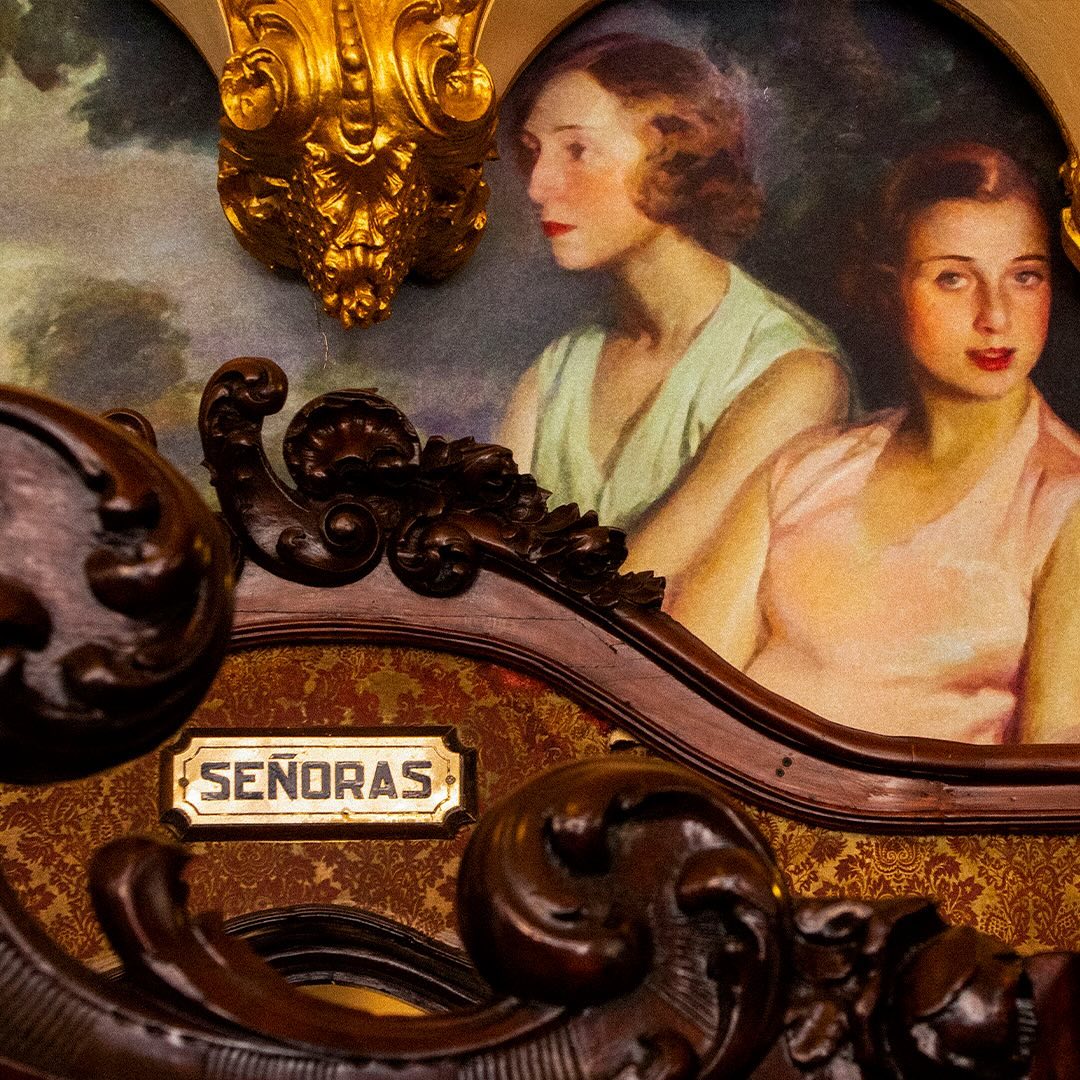 Espacio para señoras en la cantina bar La Ópera