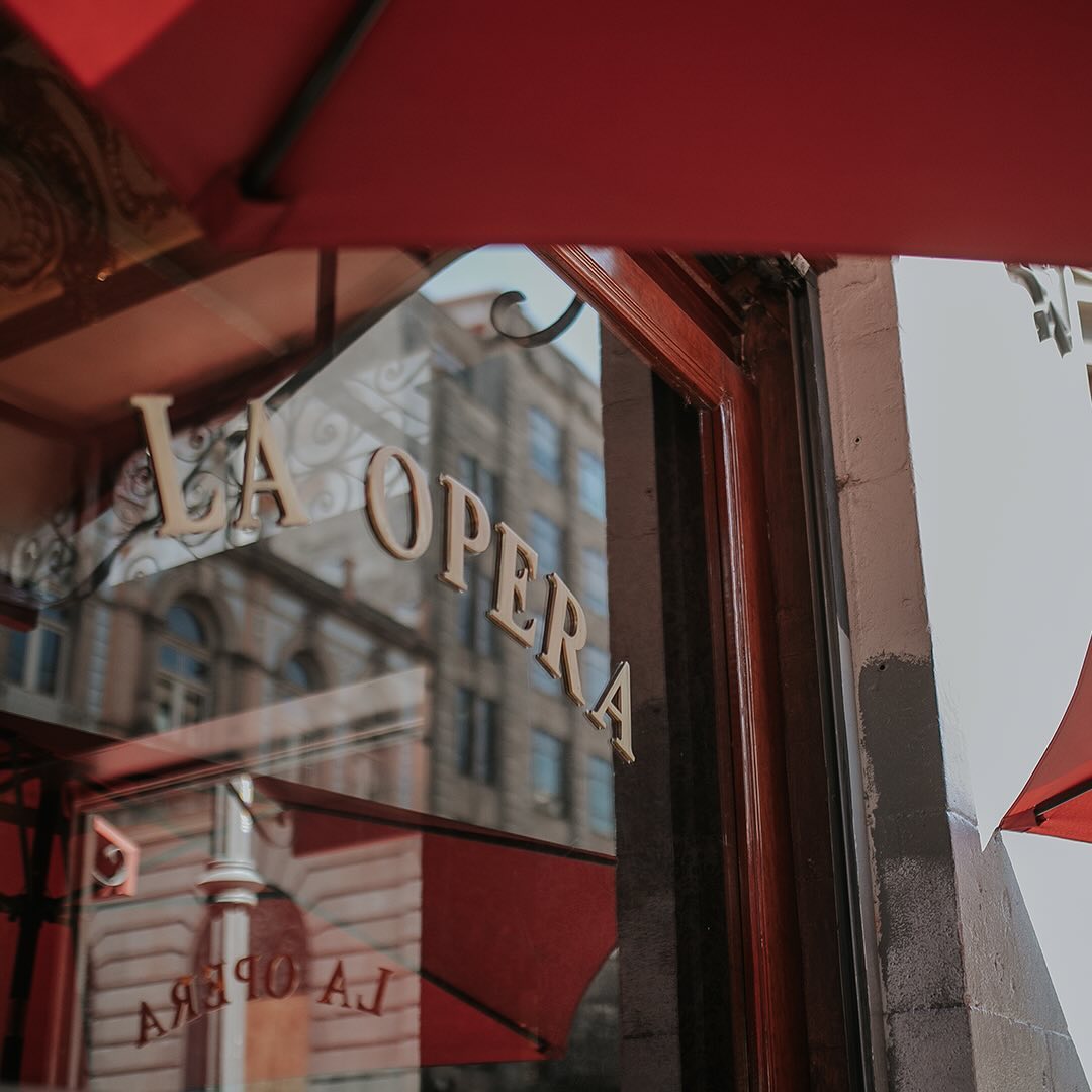 bar la opera