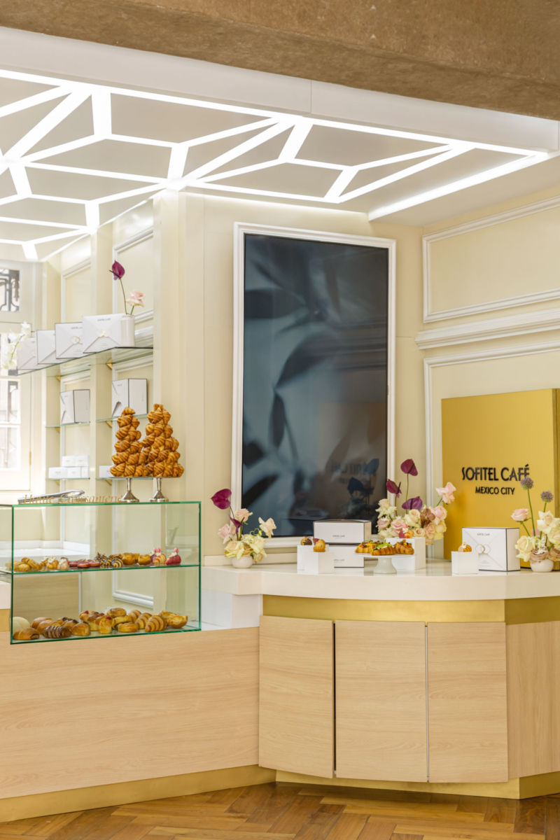 Sofitel Café