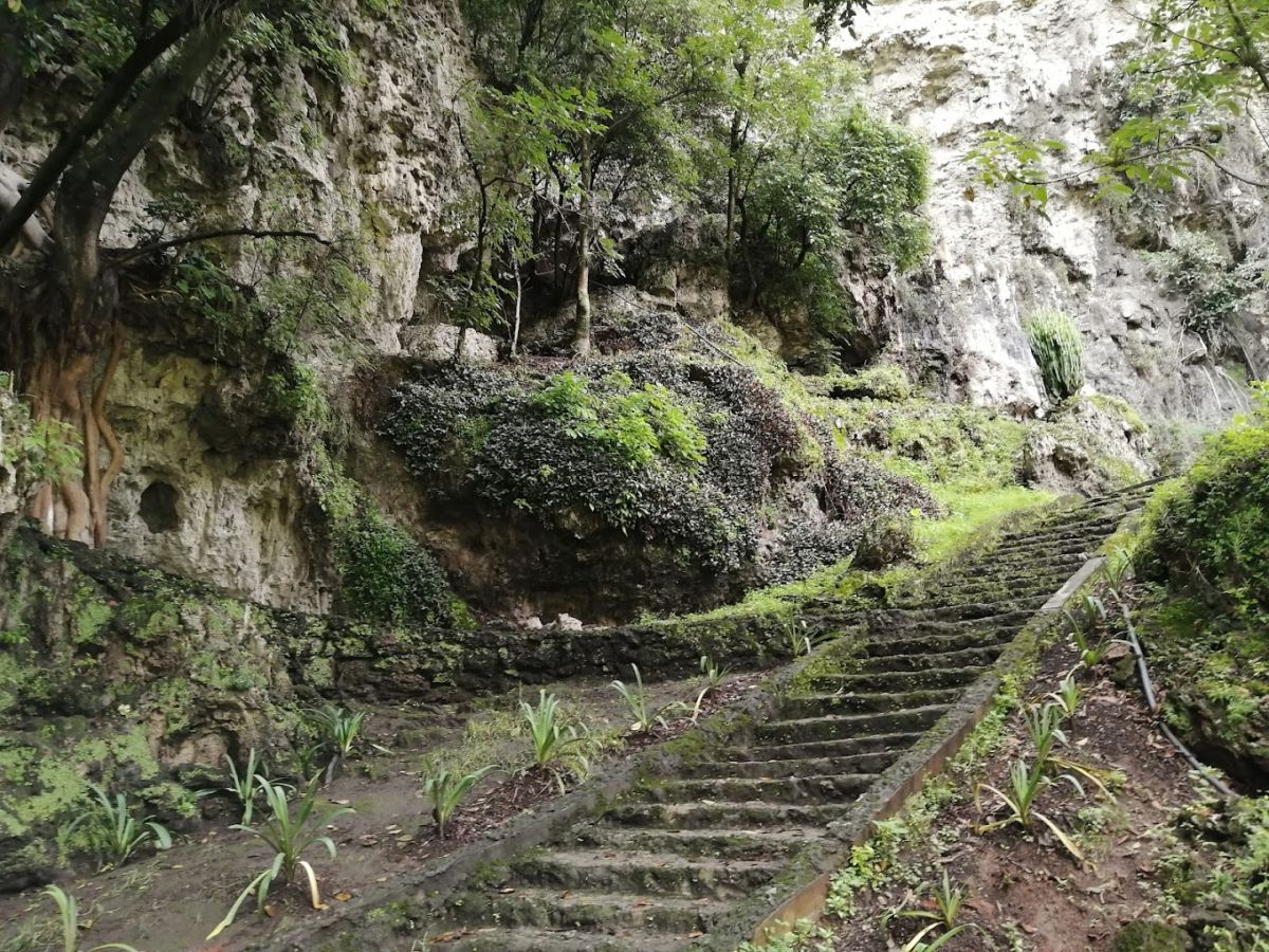 grutas cerca de la capital mexicana