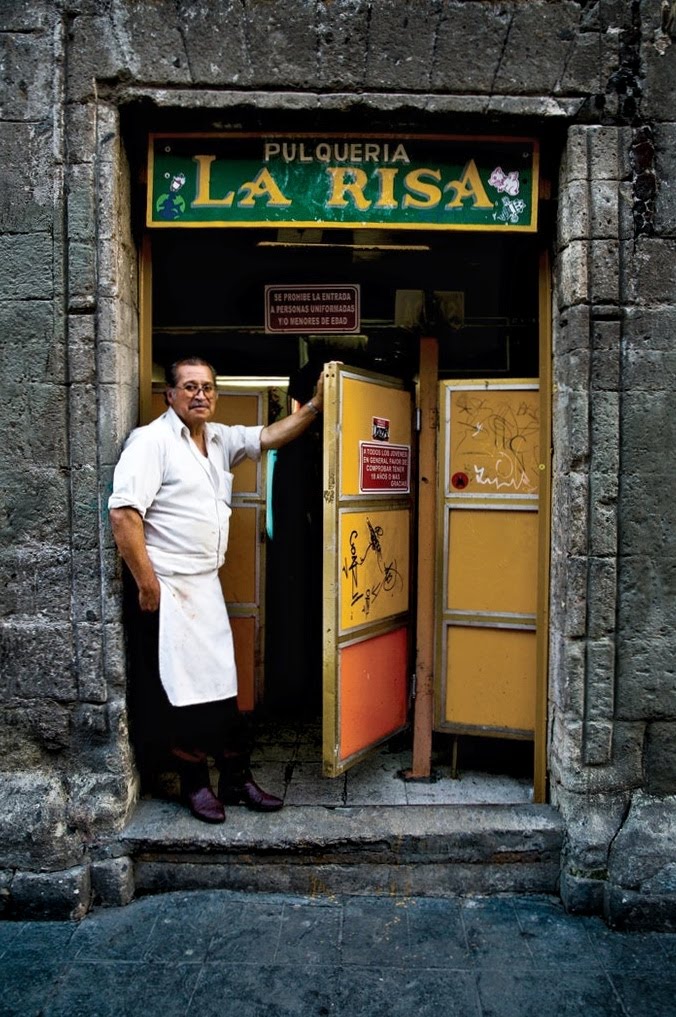 fachada de Pulquería La Risa