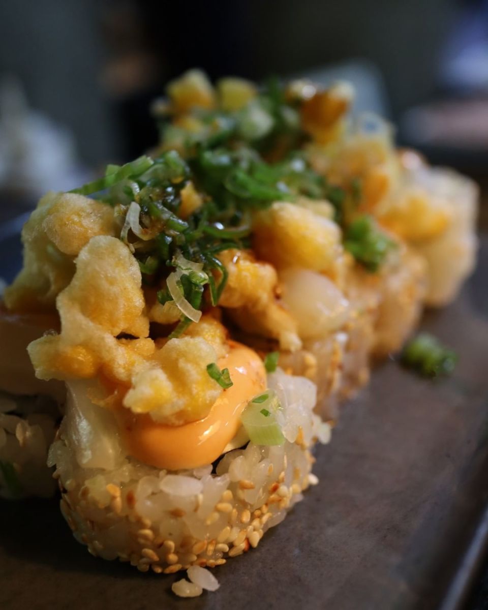 sushi con queso crema