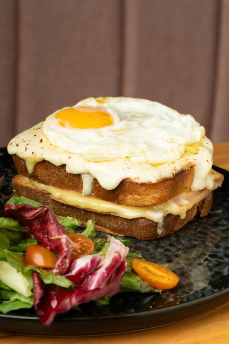 Disfruta del menú de desayunos en Pelayo todos los sábados y domingos (hay mimosas y chilaquiles) 