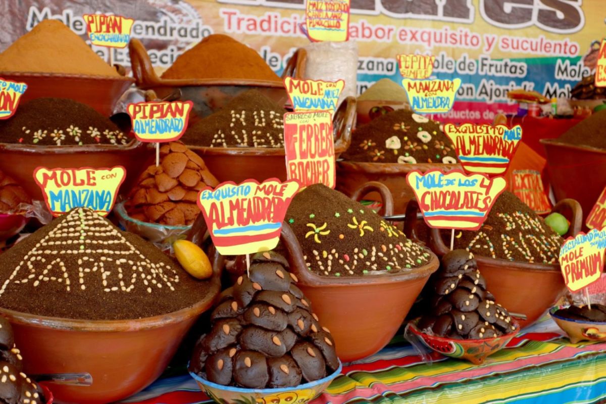 Feria del Mole de Milpa Alta