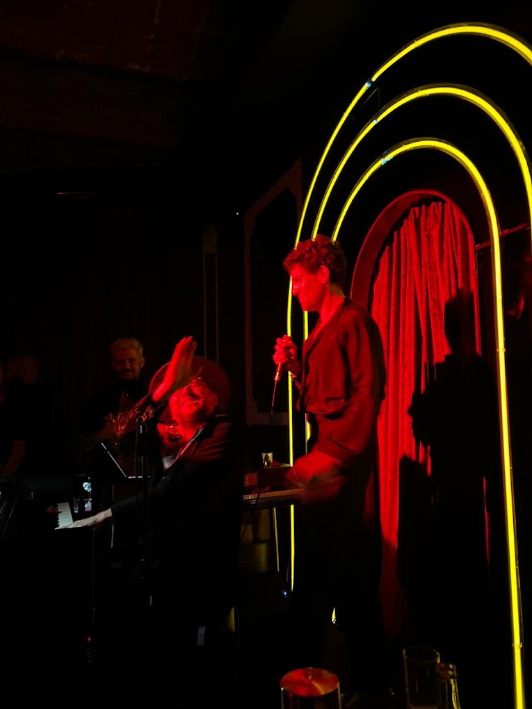 lugares para cantar en la capital 