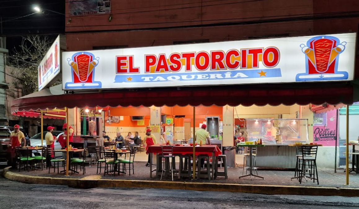 Taquerías en la calle Lorenzo Boturini