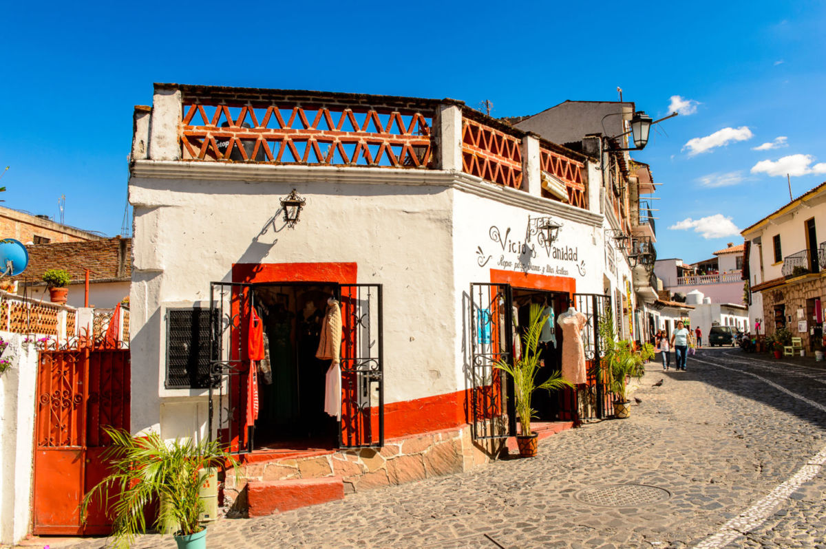 7 Pueblos Mágicos para comprar artesanías mexicanas y caminar por sus preciosos callejones