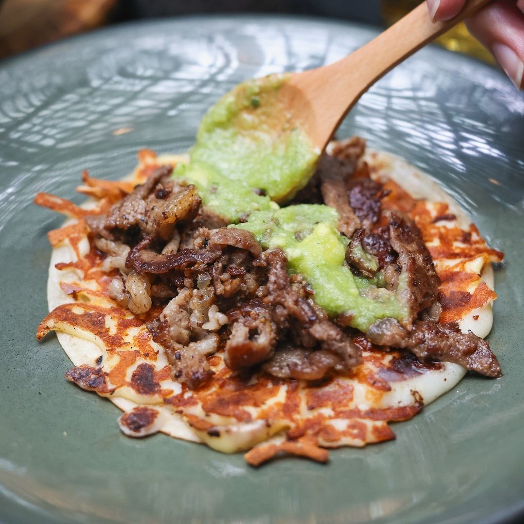 Costra de queso con carne