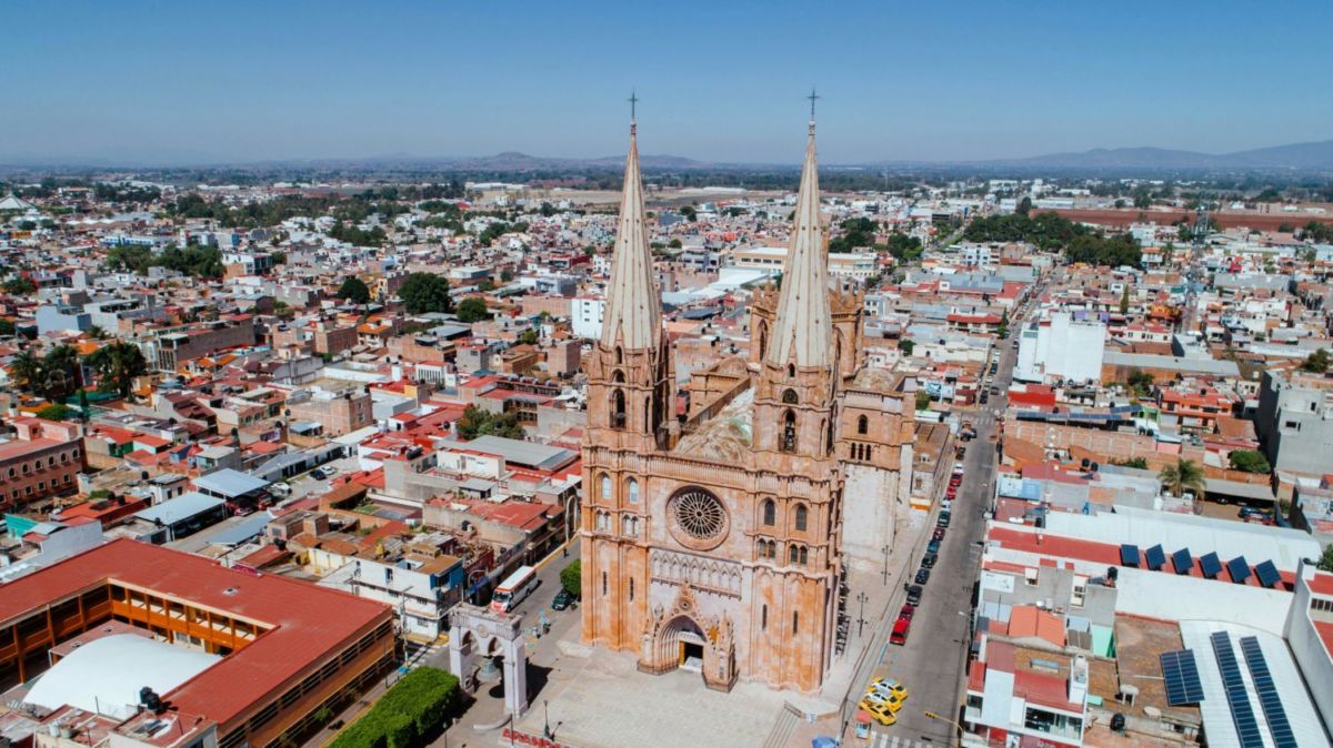 Arandas, la ciudad poco visitada en Jalisco que debes conocer si amas los cantaritos y la arquitectura neogótica