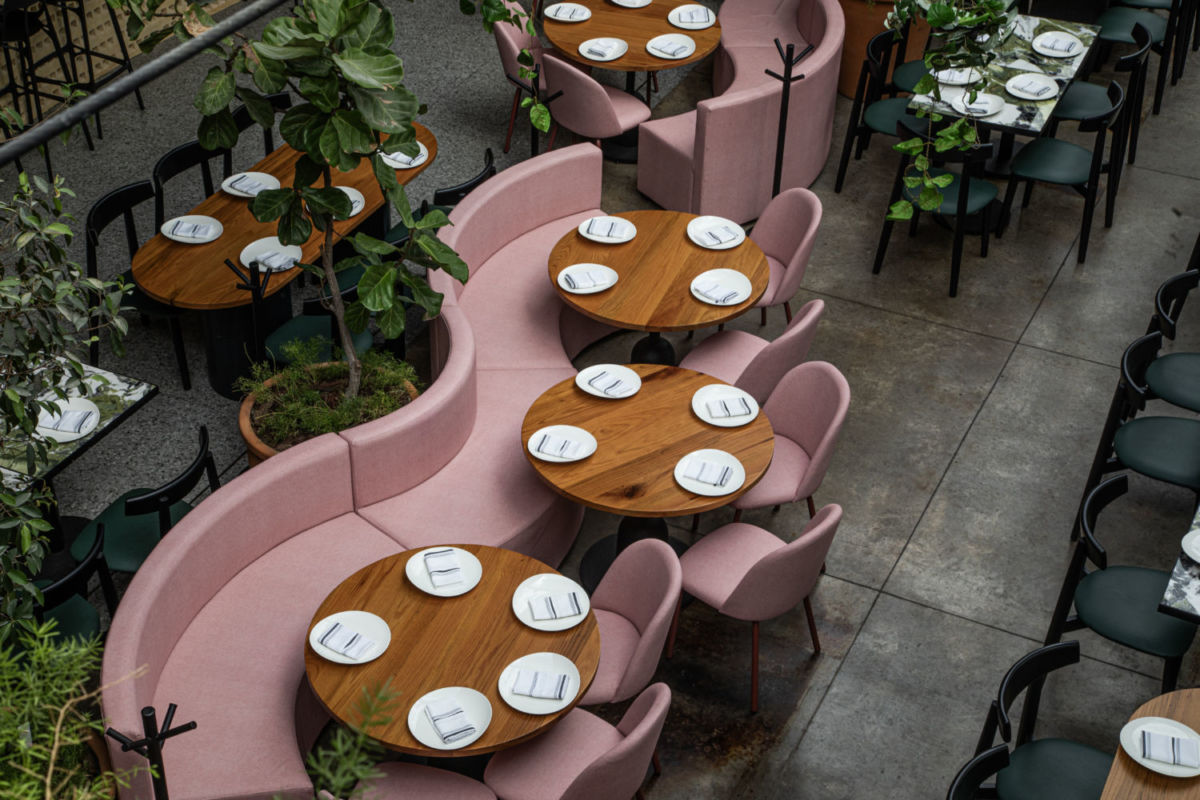 Brunch, cócteles y música en vivo en la terraza más ‘pink’ de la colonia Roma