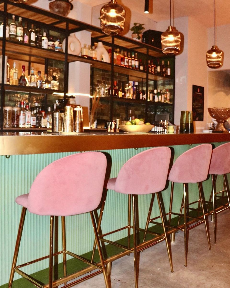 Interior de Long Story Short