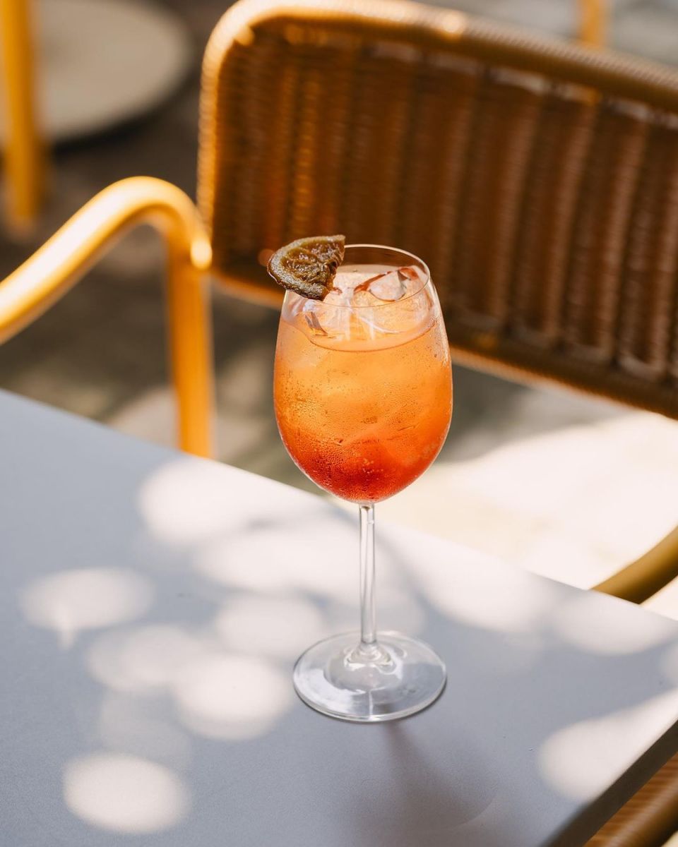 Aperol Spritz colonia americana
