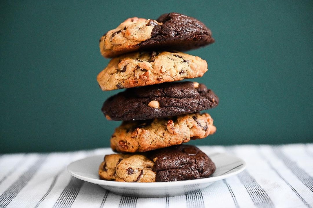 Hay una nueva (y muy linda) cafetería con galletas gigantes a unos cuantos pasos de Reforma