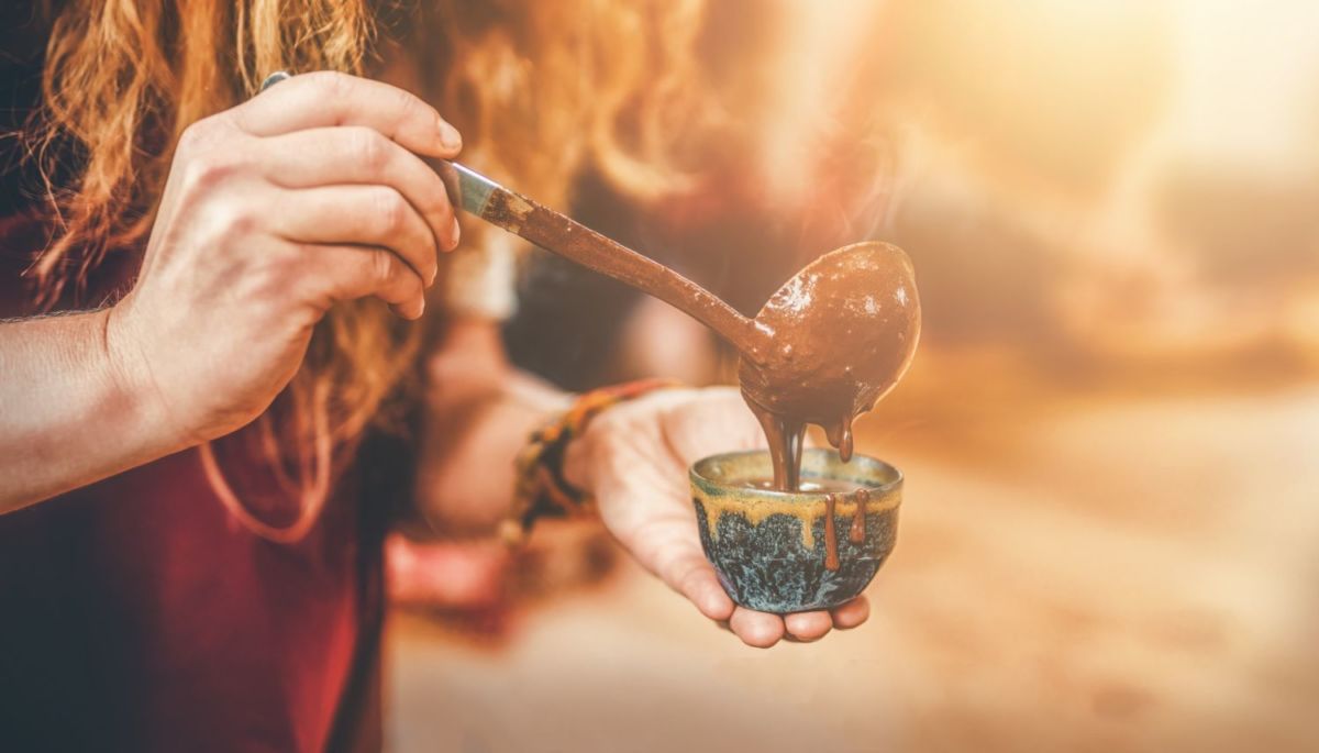 ¿Qué es una ceremonia de cacao? Te contamos más sobre este ritual ancestral para habitar el presente