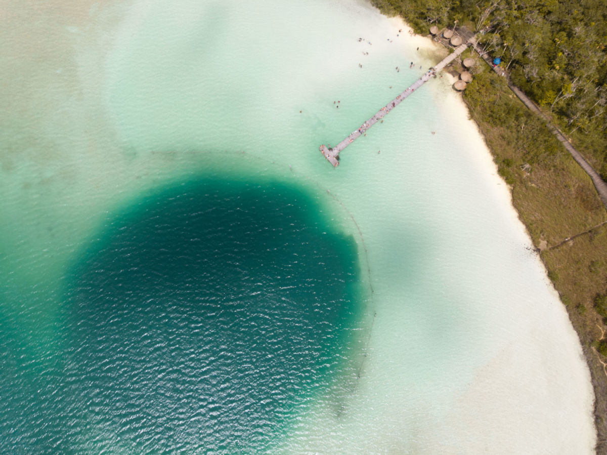 Pocos saben que en México existe Kaan Luum, una alberca natural gigante con un cenote en su interior 
