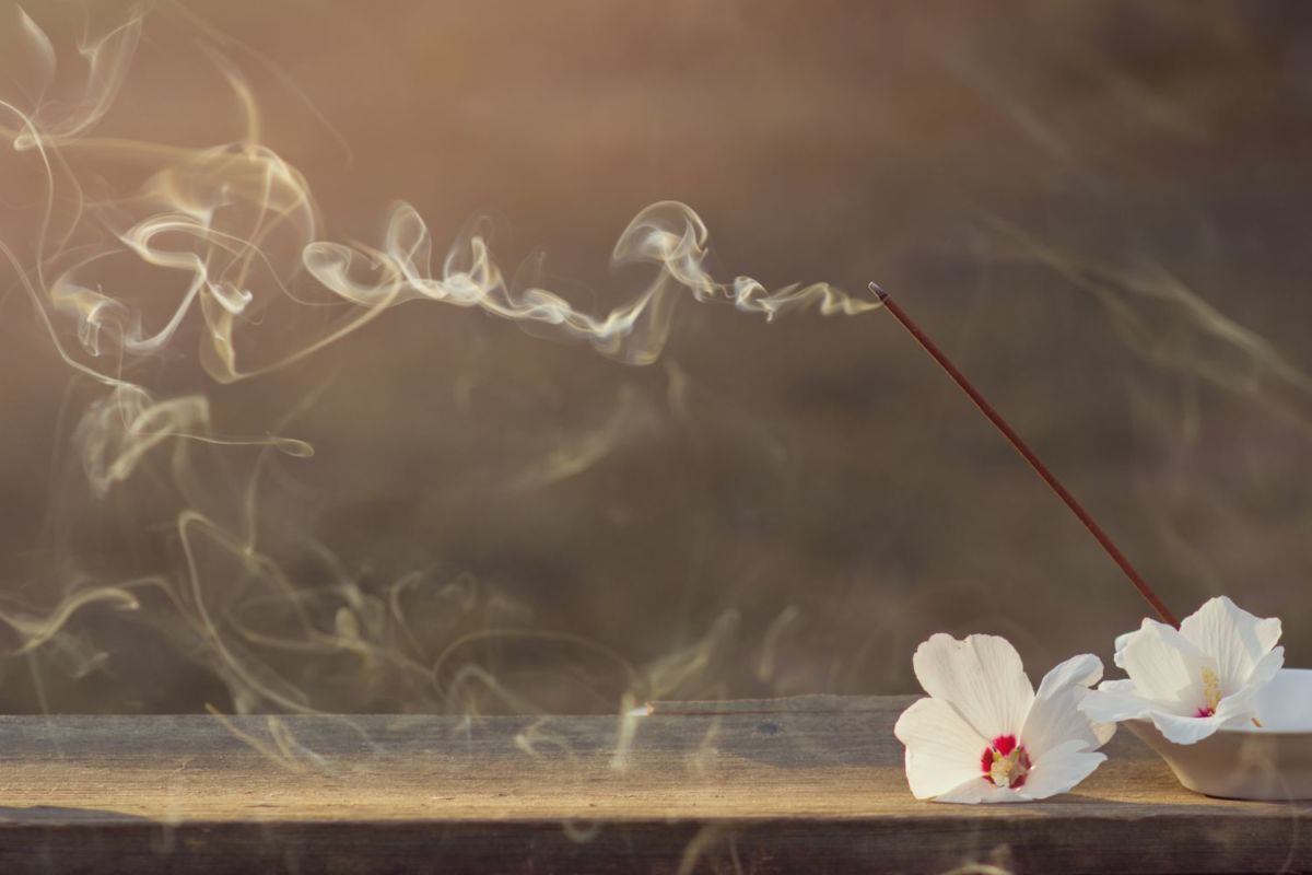 Encender incienso
