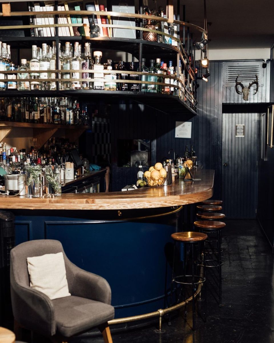 Baltra Bar