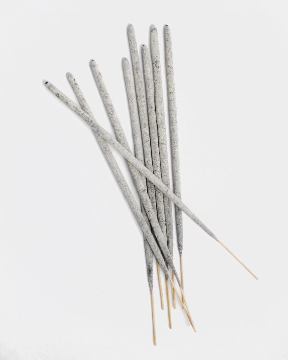 beneficios de usar inciensos en casa