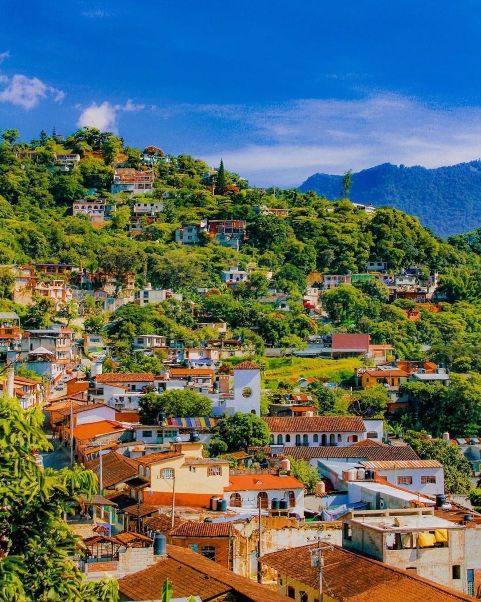 Pahuatlán: el Pueblo Mágico de Puebla con cascadas, chicharrón, mole y pipián 