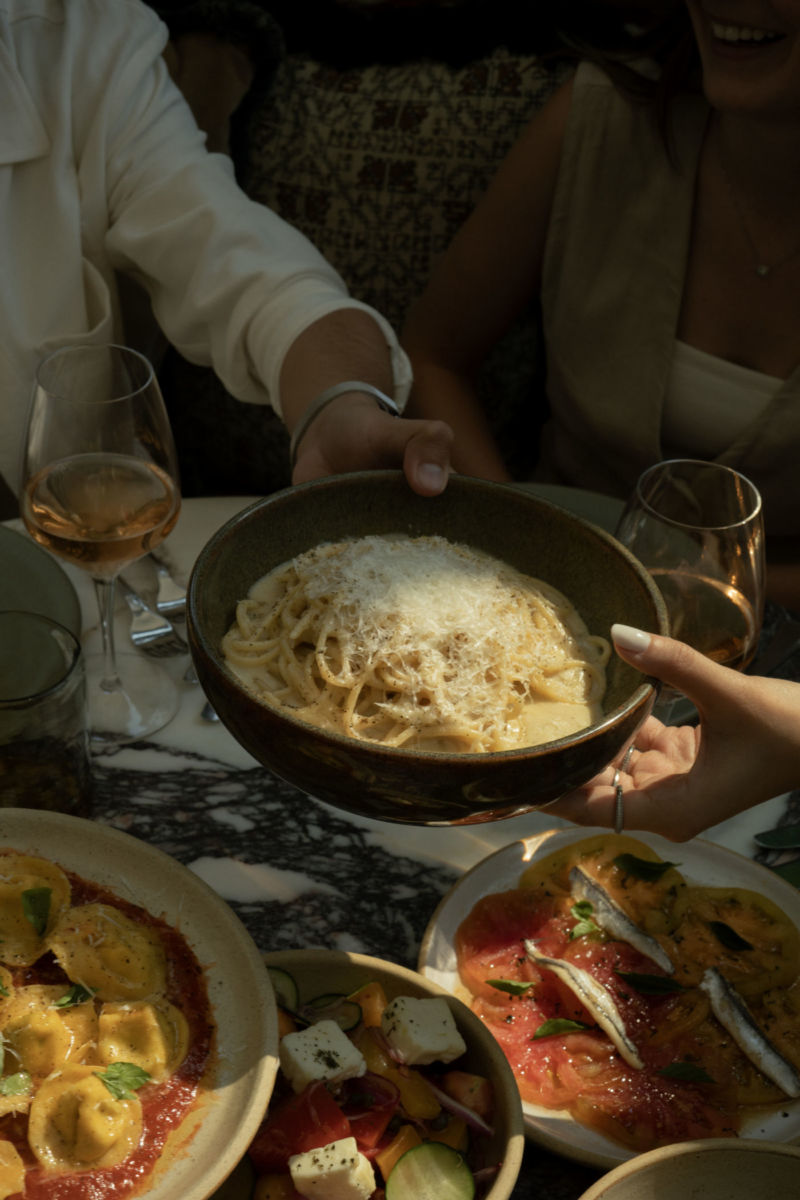 En esta casona con alberca de la Juárez puedes cenar a la luz de las velas (pocos planes más románticos)