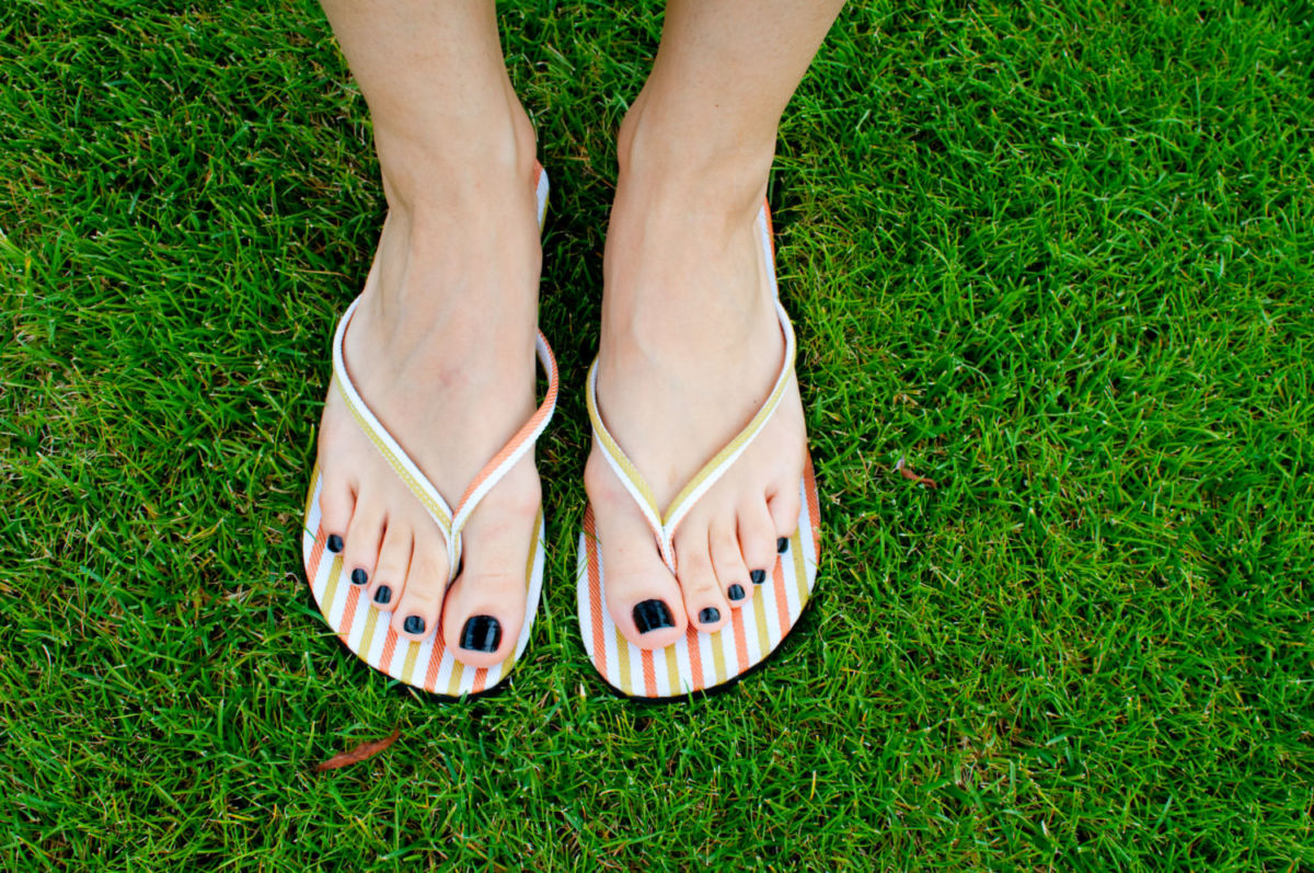 Tonos de uñas negros