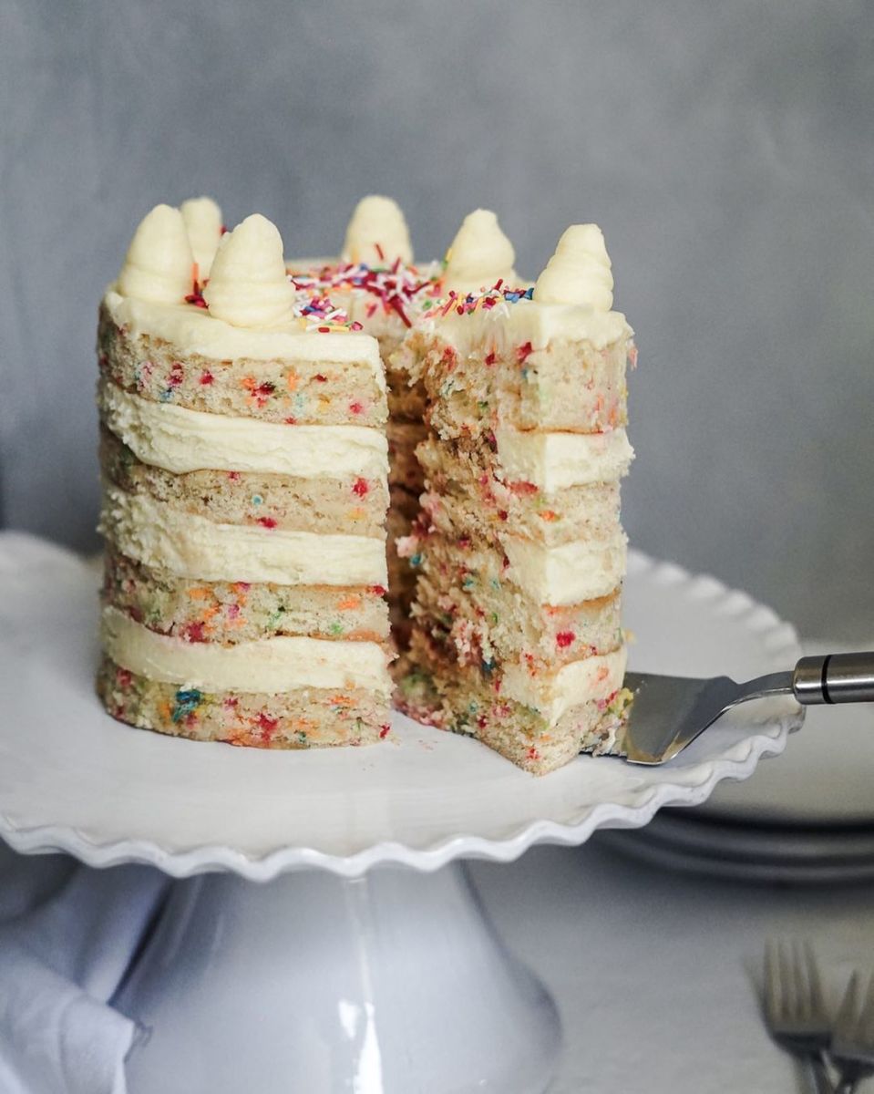Rosca de Lucky Charms, cruffin de Lotus y galletas estilo NY en este rinconcito de postres en Polanco
