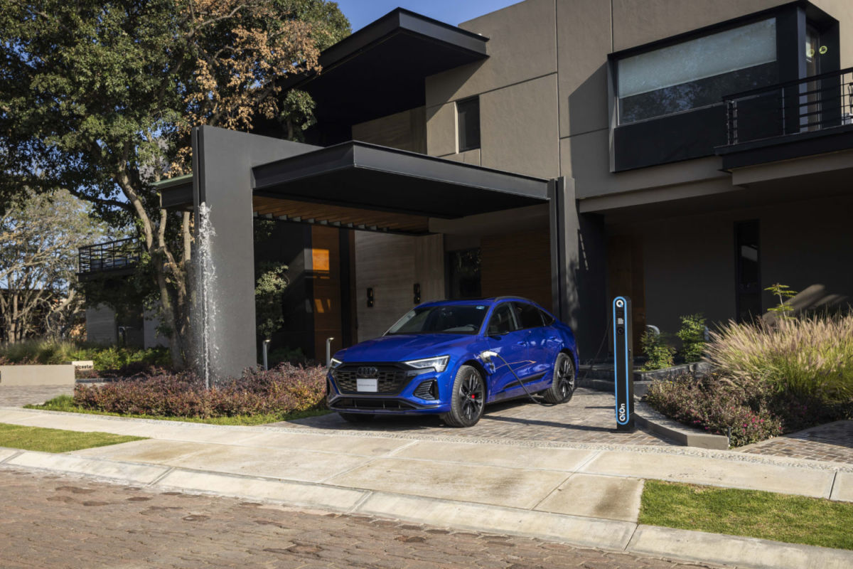 Carga rápida del Audi Q8 Sportback e-tron