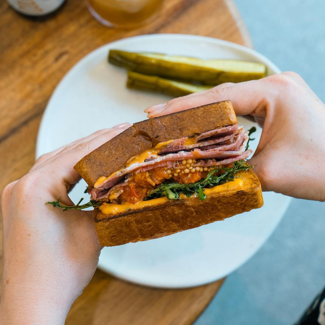 Sándwich de pastrami