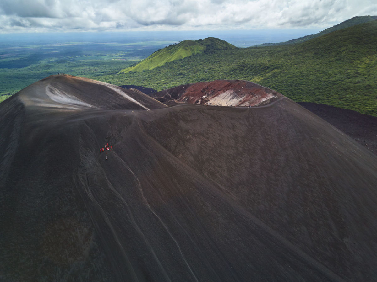 Surf en Cerro Negro, Nicaragua