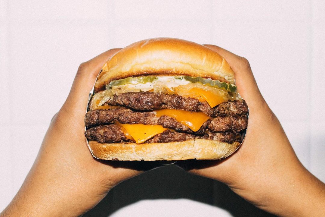 3 lugares con las hamburguesas triple carne más pecaminosas en la CDMX