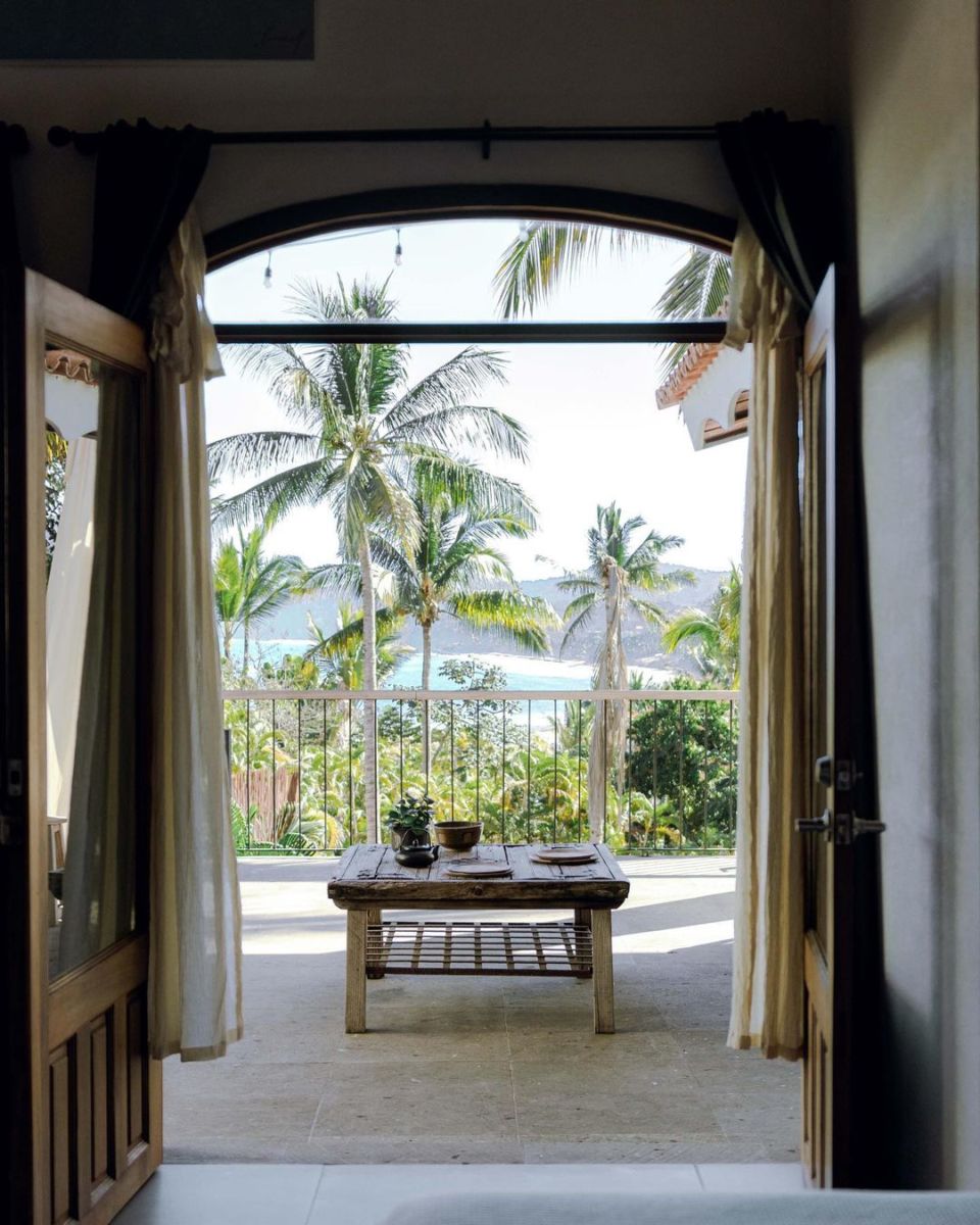 Hotel con vistas a la playa en Sayulita.